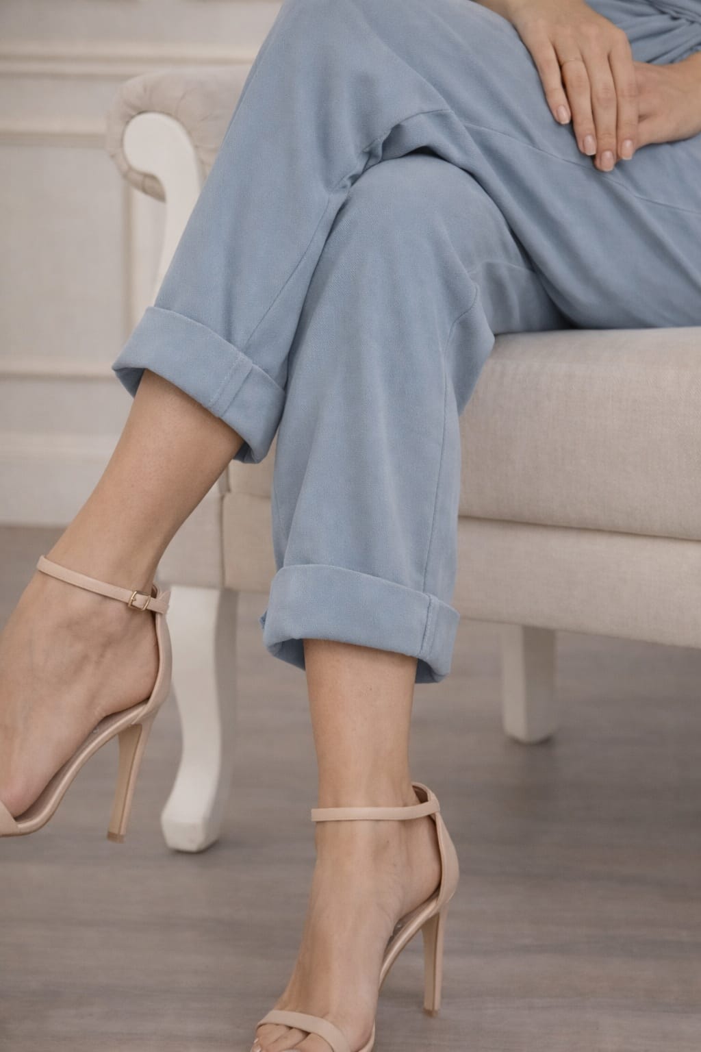 VALYNEA | MONO ELEGANTE